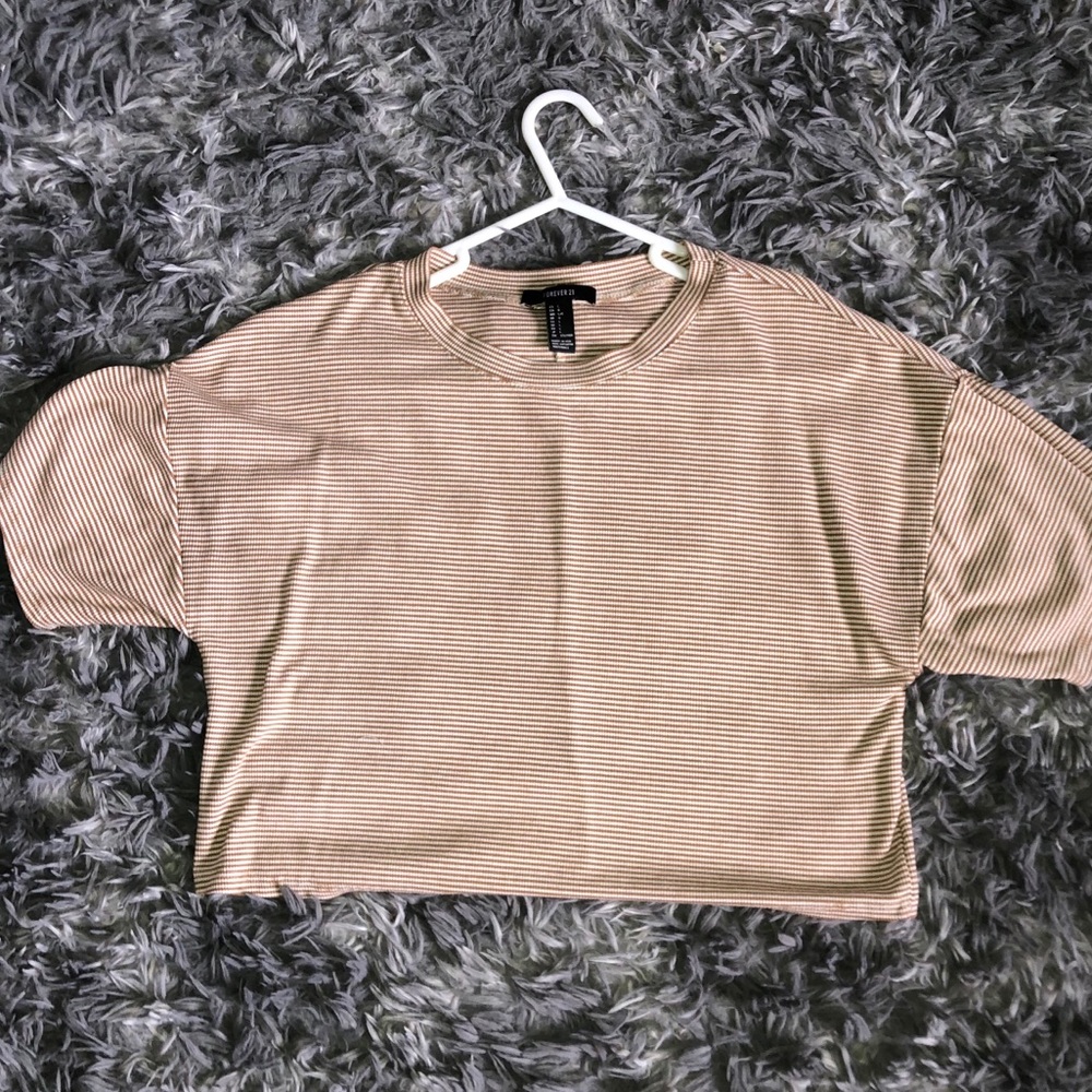 Forever 21 cropped tee